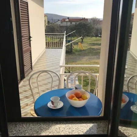 Apartman Ive Starigrad Paklenica Exterior photo