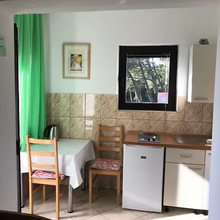 Apartman Ive Starigrad Paklenica Exterior photo